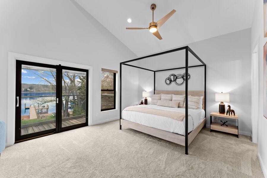 Get those Lake Norman views without ever having to leave the bed when you rent Staylakenorman.