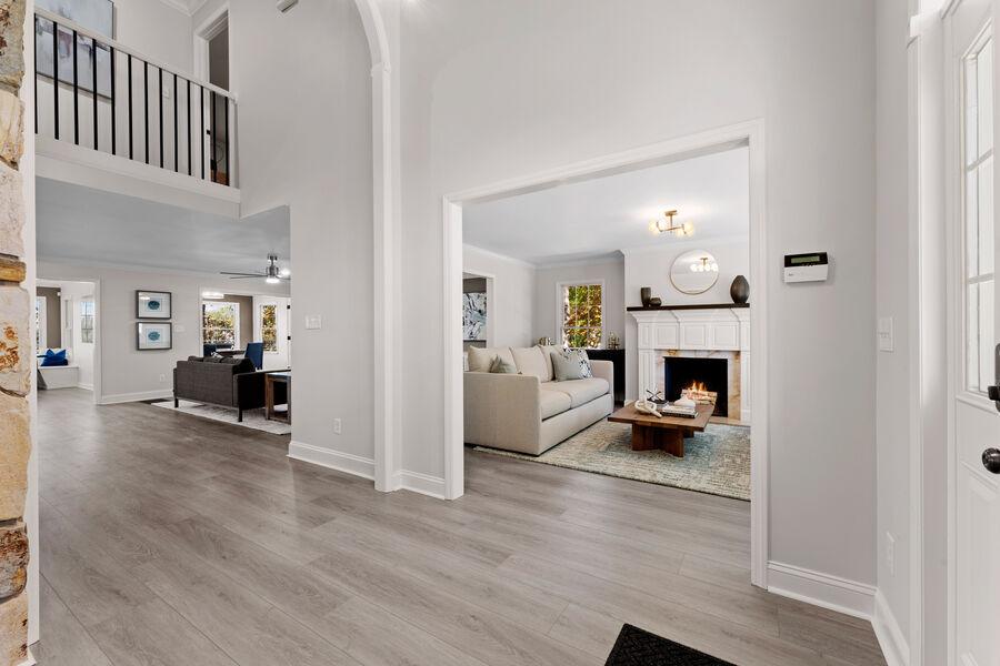 Where to stay on Lake Norman if you are traveling with a big group. 