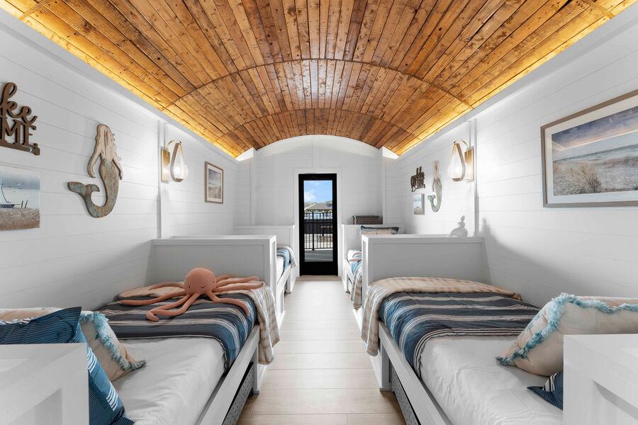 Keenan Beach bunk room 