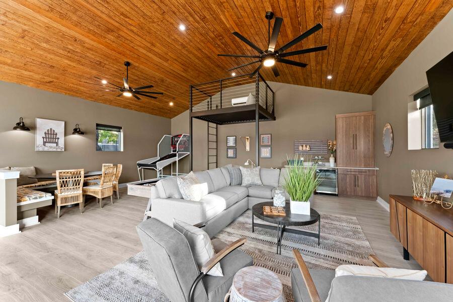 Keenan Beach game room 