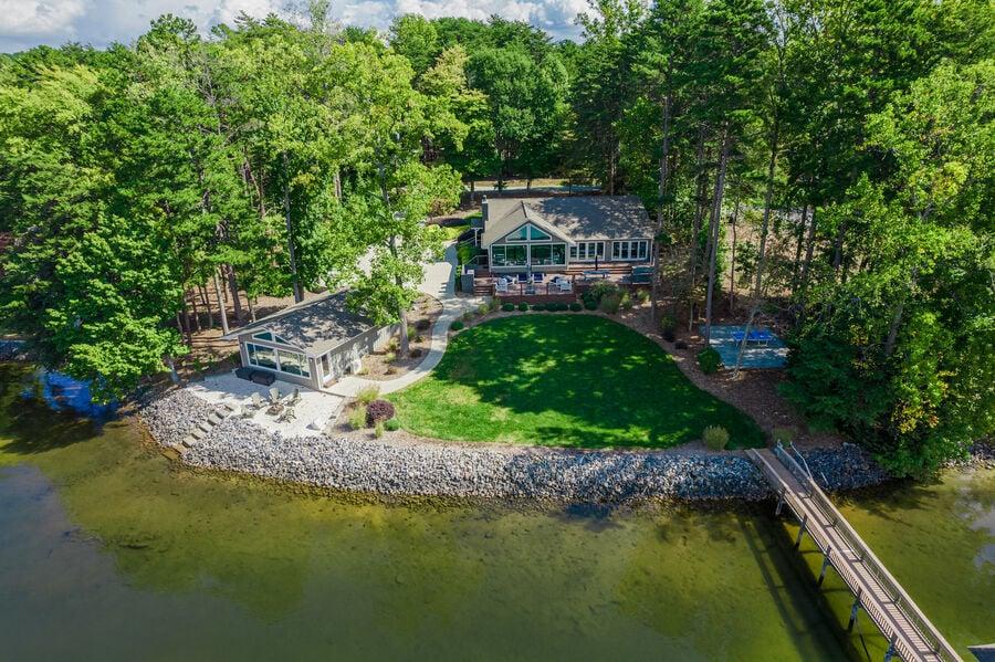 Where to stay on Lake Norman if you need a separate space for your in-laws. 