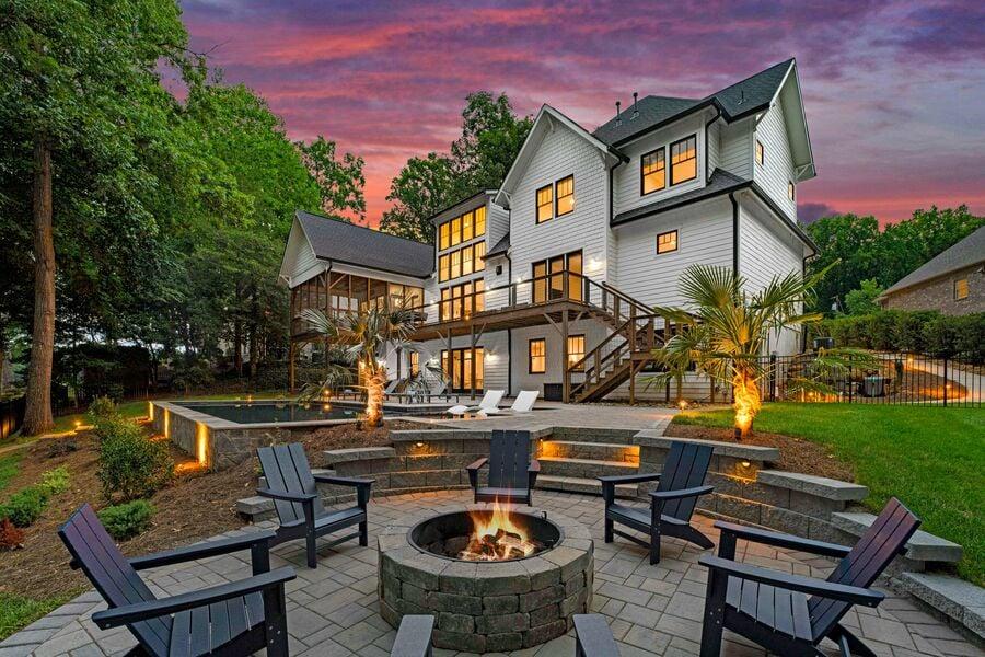 StayLakeNorman luxury waterfront vacation rental, Northshore Landing. 