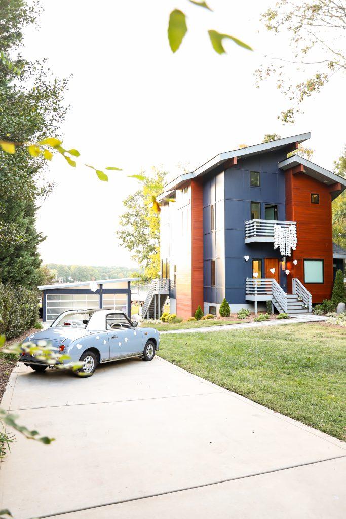 Charlotte the Figgy is THE choice for vintage car photo props for your bachelorette and wedding!