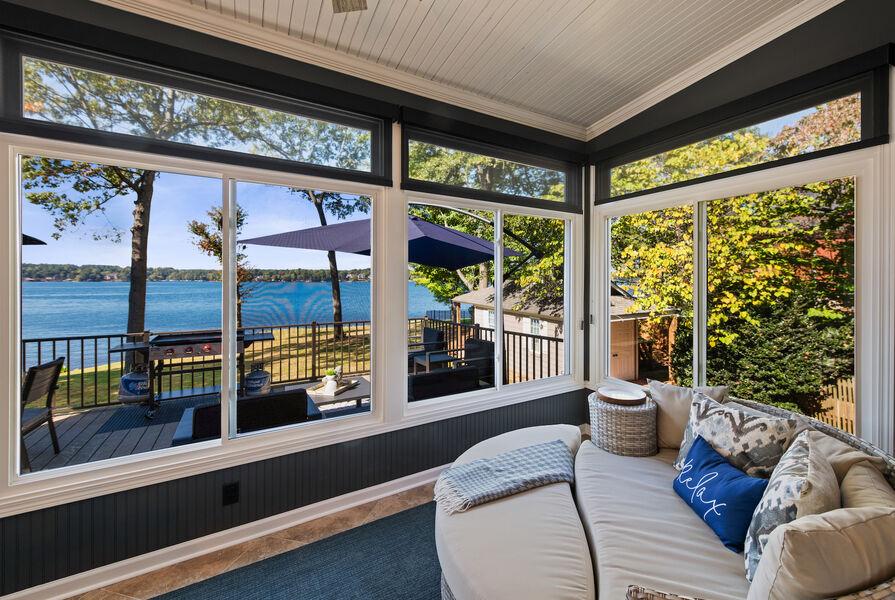 Climate controlled sunroom right on the water at Channel Marker StayLakeNorman. 