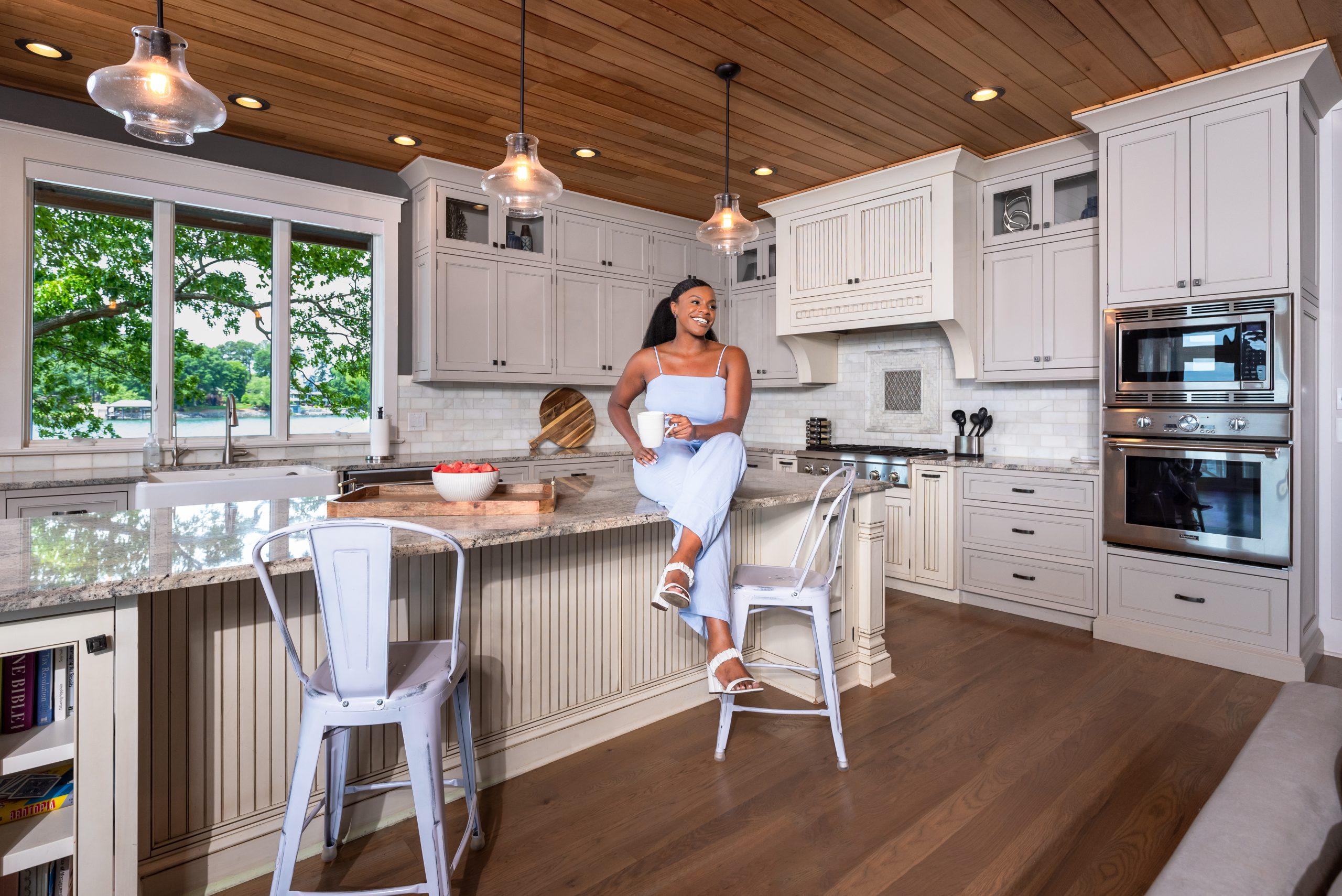 See what Ohavia Phillips and The Oh Team have to stay about hosting a team retreat with StayLakeNorman to kick off a year of abundance!