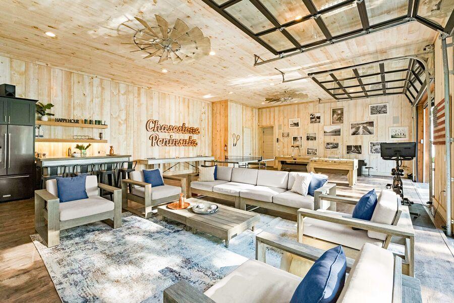 luxury game room
